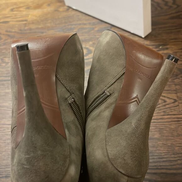 ENZO ANGIOLINI TAUPE BOOTIES SIZE 9 - Picture 5 of 6